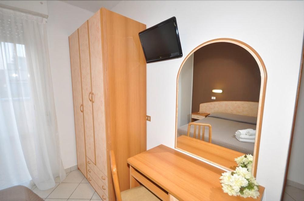 Hotel Adriatic&Beauty Rimini Exterior foto